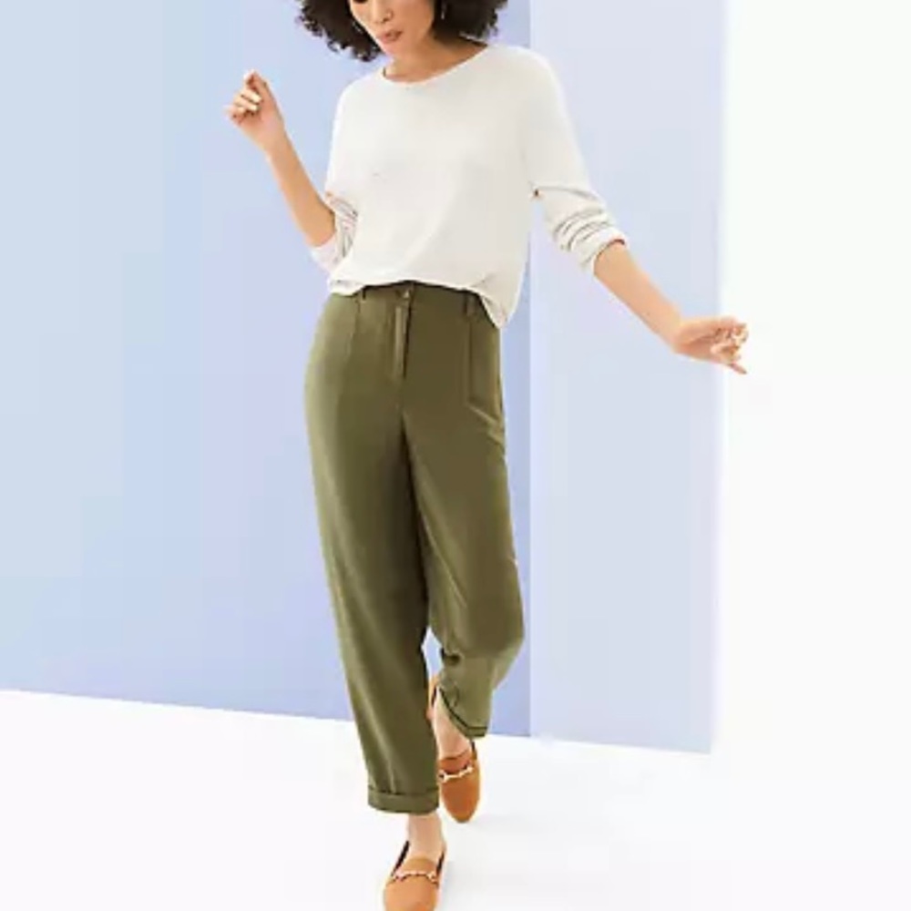 LOFT Outlet Pleated Ankle Pants - Size M